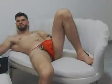 Chaturbate Adult Video Chat of mauro_real_man