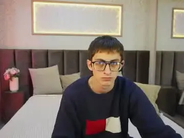 Chaturbate Free Porn Cam of ronbevs