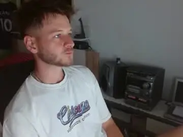 Chaturbate Live Sex Cam of freddy_star