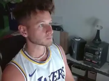 Chaturbate Sex Cam of freddy_star