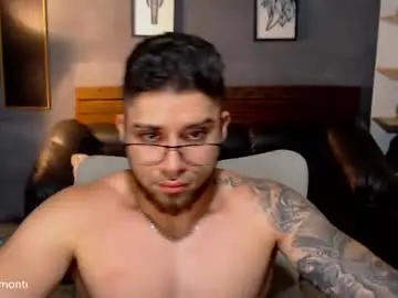 Chaturbate Live Sex Cam of mike_montoya