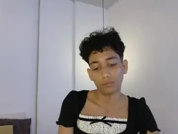Chaturbate Sex Cam of hot_little_bunny