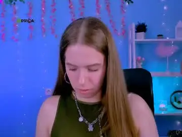 Chaturbate Live Sex Cam of selena_crystal