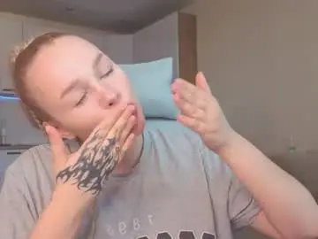 Chaturbate Live Sex Cam of celestia_dyson