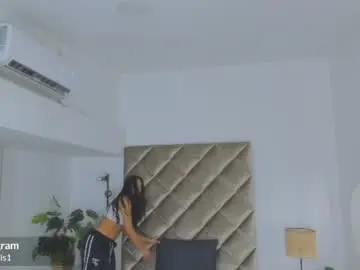 Chaturbate Adult Video Chat of malaia_hills