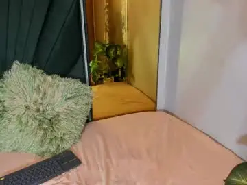 Chaturbate Adult Webcams of babyemily18_