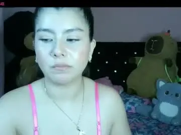 Chaturbate Watch Live Sex Cams of bellatrix_colen