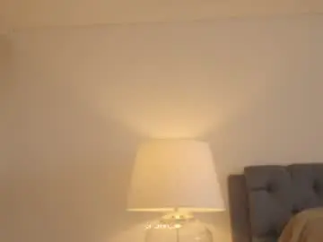 Chaturbate Live Sex Cam of emma_lu1