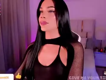 Chaturbate Live Sex Cam of sweett_shinexx