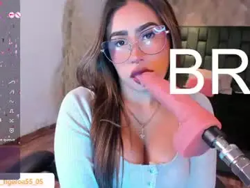 Chaturbate Watch Live Sex Cams of eveline_figeroa