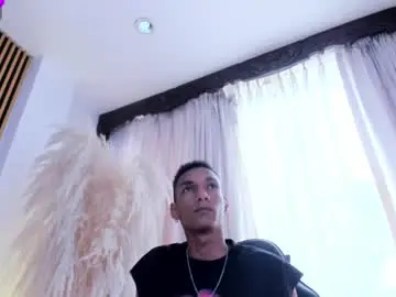 Chaturbate Adult Webcams of juliensaint_