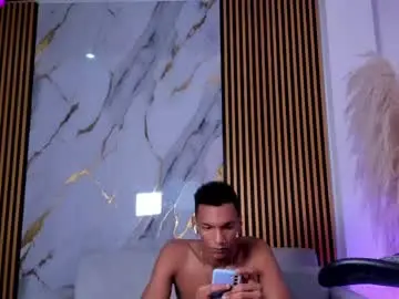 Chaturbate Live Sex Cam of juliensaint_