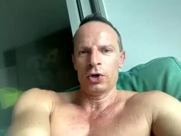 Chaturbate Adult Video Chat of bigmuscles24