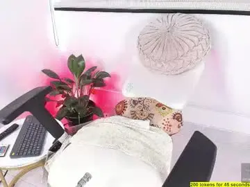 Chaturbate Live Sex Cam of criss_evanss1