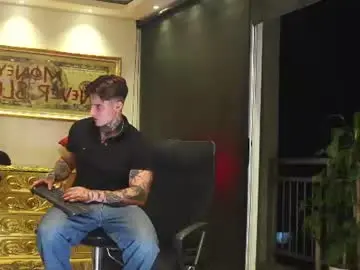 Chaturbate Live Sex Cam of dantecoppolaa