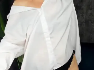 Chaturbate Free Porn Cam of lillian_white1
