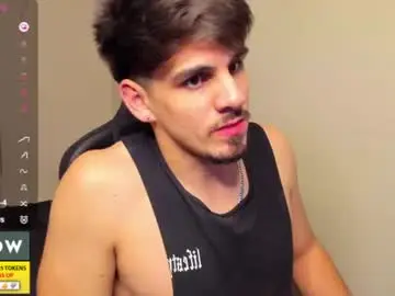 Chaturbate Live Sex Cam of derekcb