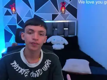 Chaturbate Live Sex Cam of juan_nd_steven