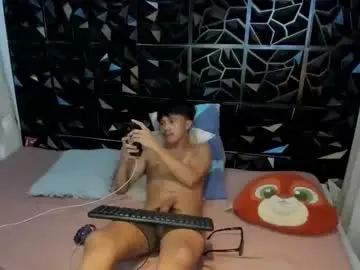 Chaturbate Live Sex Cam of urmasterhardcock