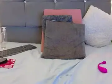 Chaturbate Free Live Porn of miamackleyn_