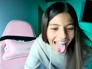 Chaturbate Live Sex Cam of _khloe_sweet