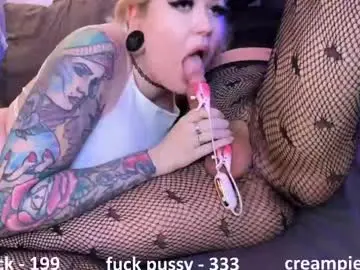 Chaturbate Adult Webcam of femboy_waifu