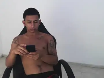 Chaturbate Best live sex cam show of kings_latins