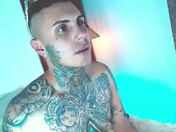 Chaturbate Live Sex Cam of liam_ink