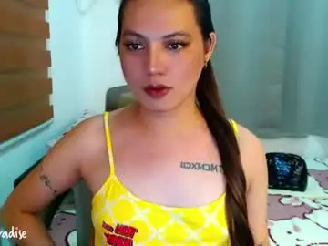 Chaturbate Live Sex Cam of xxjulielovesyouxx