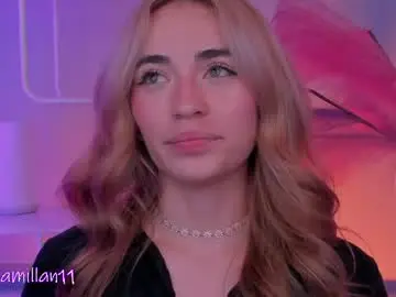 Chaturbate Live Sex Cam of alejamillan1