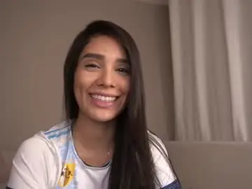 Chaturbate Live Sex Cam of veroniqe_lounge