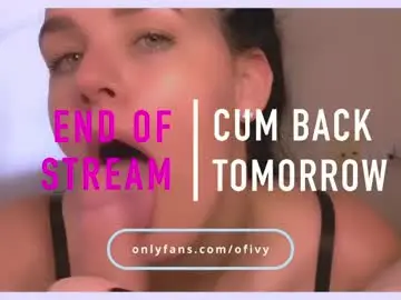 Chaturbate Live Sex Cam of ivyswings