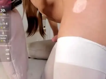 Chaturbate Live Sex Cam of kittyskirtt