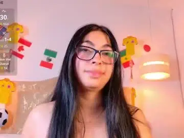 Chaturbate Free Porn Cam of laurenn_smitth
