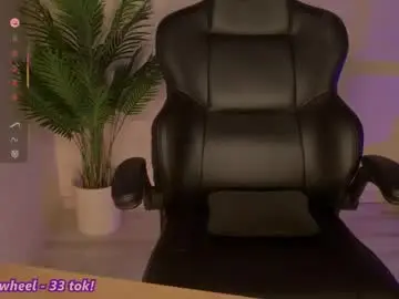 Chaturbate Live Sex Cam of sexberry_