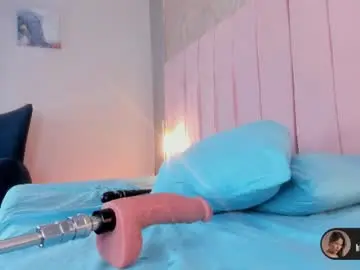 Chaturbate Watch Live Sex Cams of hillarycollins