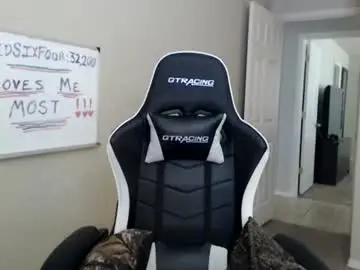 Chaturbate Live Sex Cam of player2pawns