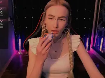 Chaturbate Live Sex Cam of crybambi