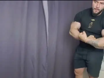 Chaturbate Free Live Porn of rickymiami1