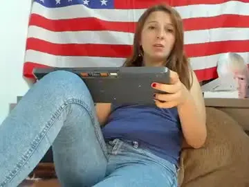 Chaturbate Live Porn of mellbell_
