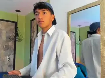 Chaturbate Watch Live Sex Cams of alex_santoss