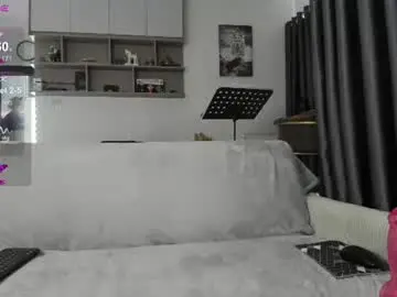 Chaturbate Live Porn of silverfoxxxxy