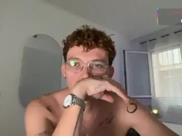 Chaturbate Best live sex cam show of anddres_boss