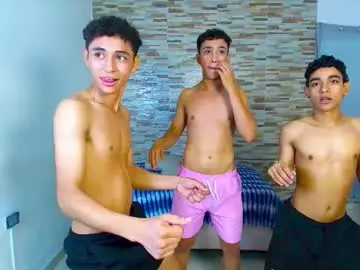 Chaturbate Sex Cam of kinkyhousexxx