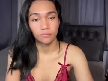 Chaturbate Live Sex Cam of roxiethogersen