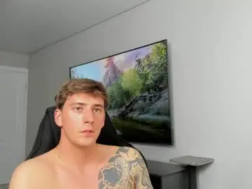 Chaturbate Live Sex Cam of krishort