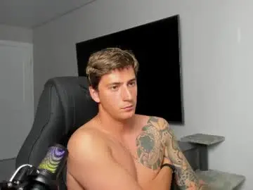 Chaturbate Live Sex Cam of krishort