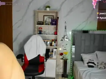 Chaturbate Free Porn Cam of lunascoott