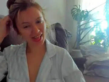 Chaturbate Live Sex Cam of foxy_blond