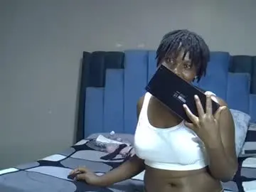 Chaturbate Nude Webcam of melanin_moon